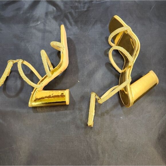 BRAND NEW OLIVIA JOHNSON BLOCK HEEL SQUARE-OPEN TOE SANDAL - Picture 5 of 15